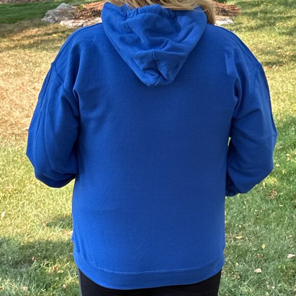 New Gildan Heavy Blend Royal Blue Hooded Sweatshirt with Kangaroo Pockets - Picture 3 of 8